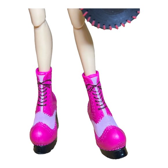 Vintage Bratz Jade Doll 2015 Green Eyes Long Black Crimped Hair 10" - Picture 8 of 11